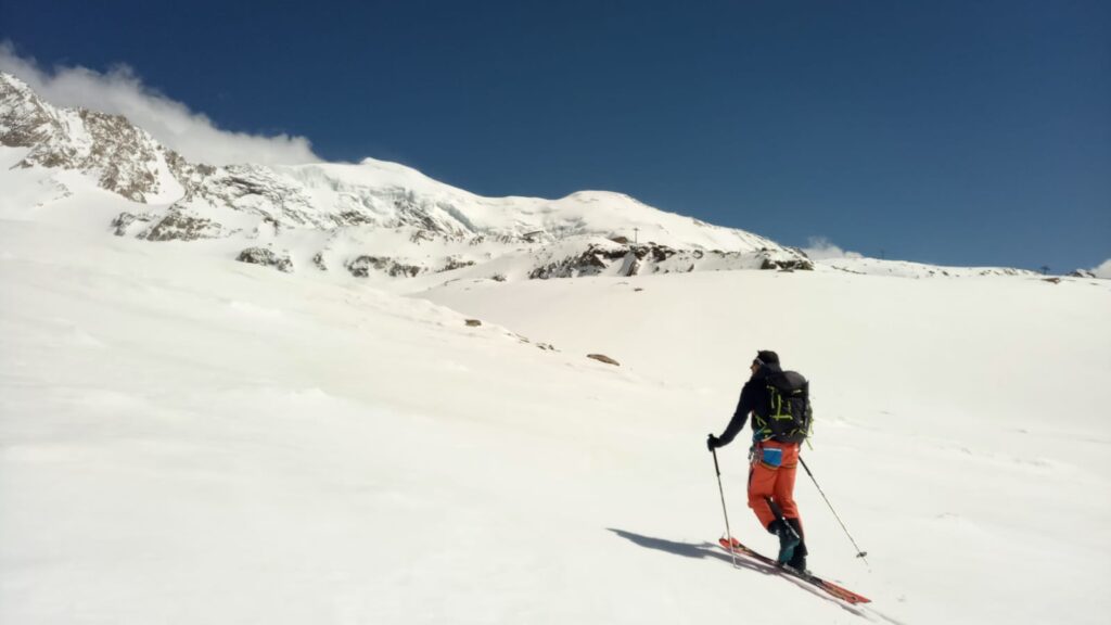 altavia 4000 - Lagginhorn salita sci d'alpinismo